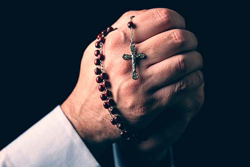 Preghiera del rosario per la salute del Papa