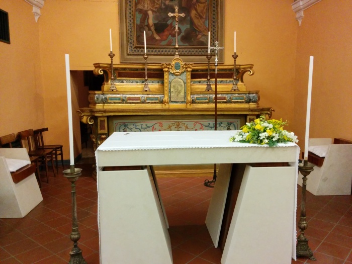 interno chiesa di Frassinara